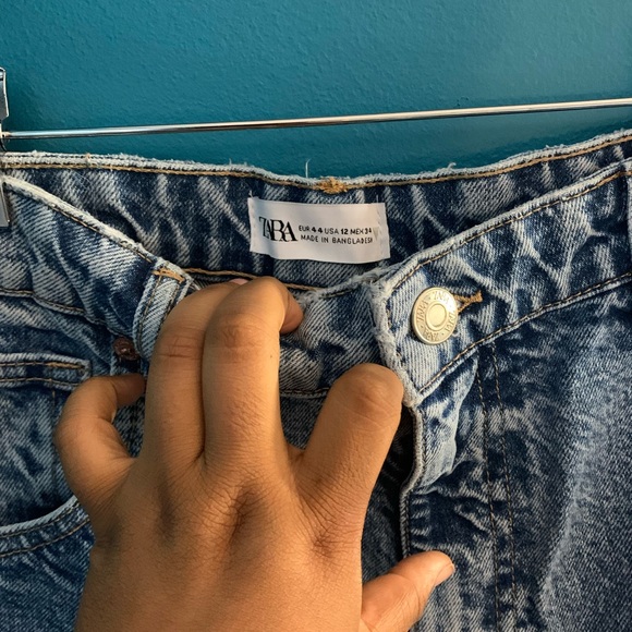 Zara denim woman’s shorts. - Picture 7 of 7